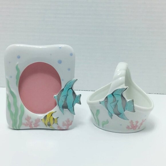 Porcelain Small Picture photo Frame & Basket 3D Fish Marine scene made in Japan - Picture 1 of 9